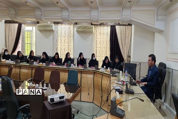 اختتامیه دومین دوره  مجلس دانش‌آموزی دختران  استان یزد