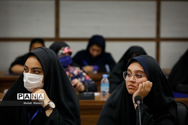 کارگاه روایتگری اردوهای دانش‌آموزی راهیان پیشرفت ایران اسلامی