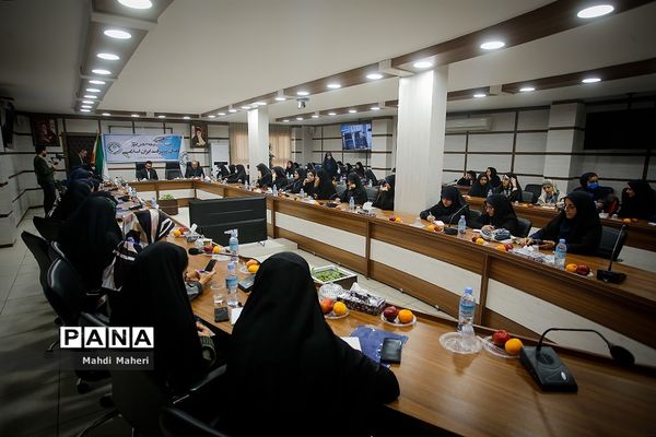 کارگاه روایتگری اردوهای دانش‌آموزی راهیان پیشرفت ایران اسلامی