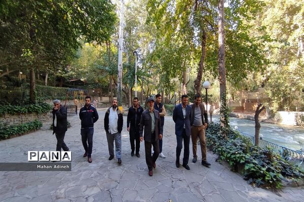 نشست صمیمی و اردوی تفریحی و تربیتی فرماندهان واحدهای بسیج دانش‌آموزی شهرستان رباط‌کریم و پرند در اردوگاه شهید‌باهنر