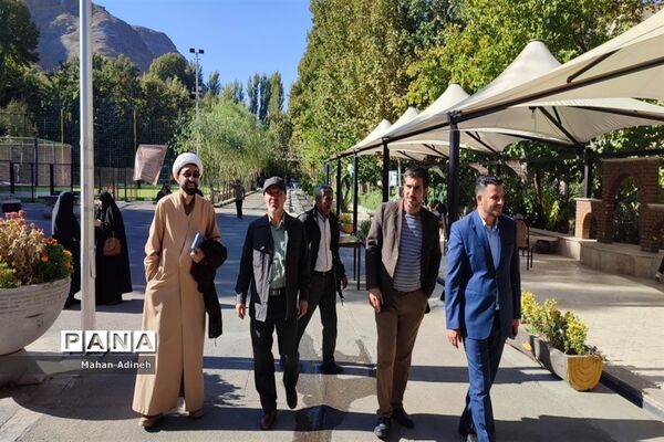 نشست صمیمی و اردوی تفریحی و تربیتی فرماندهان واحدهای بسیج دانش‌آموزی شهرستان رباط‌کریم و پرند در اردوگاه شهید‌باهنر