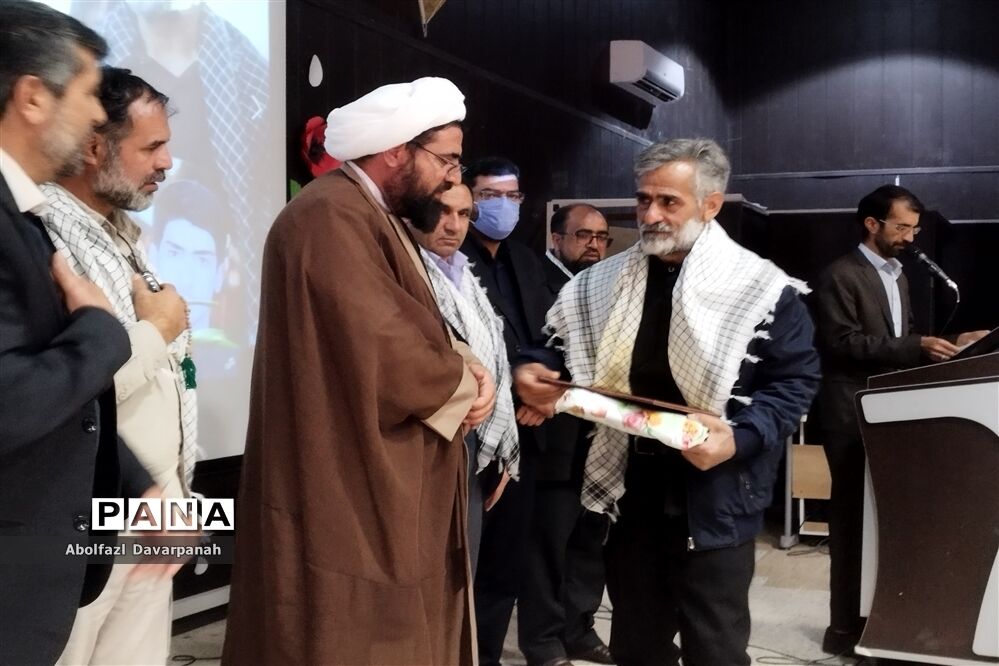 برگزاری یاد واره شهدا و سالروز عروج صاحب تفسیر المیزان در اقلید
