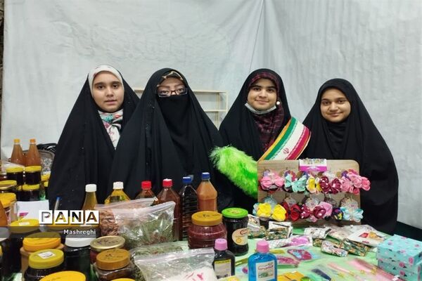 دهمین یادواره ۱۰۰ شهید از شهدای پایگاه بسیج آیت الله یثربی در کاشان