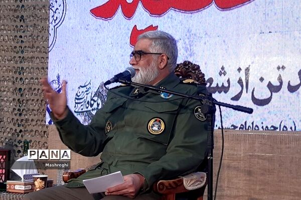 دهمین یادواره ۱۰۰ شهید از شهدای پایگاه بسیج آیت الله یثربی در کاشان