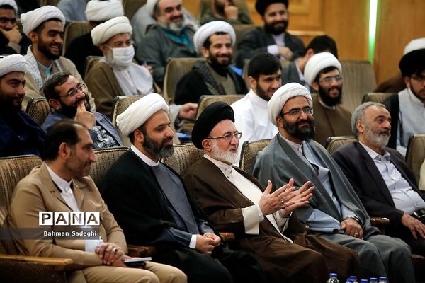 افتتاحیه دوره توانمندسازی ائمه جماعات روحانی مدارس