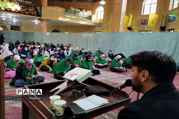مراسم دعای ندبه مسئولان و دانش‌آموزان منطقه ۱۳