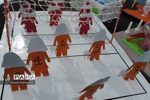 ساخت کاردستی‌های ورزشی در مدرسه حضرت زهرا(س) رودهن