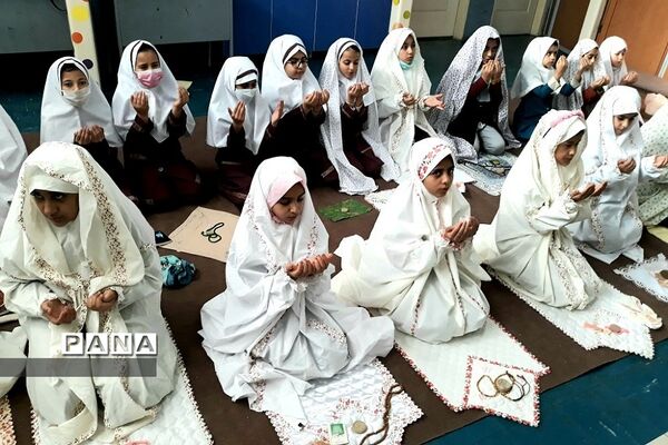 برگزاری نماز جماعت در مدارس رودهن