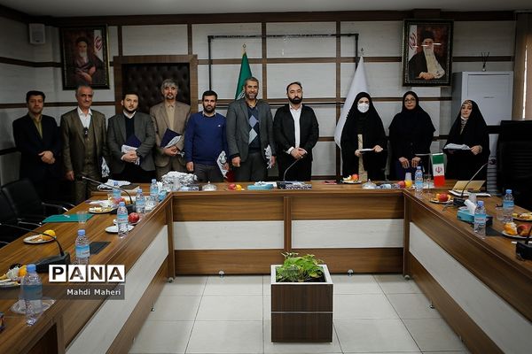 پنجمین نشست اداری قائم مقام سازمان دانش‌آموزی با کارکنان سازمان دانش‌آموزی مرکز