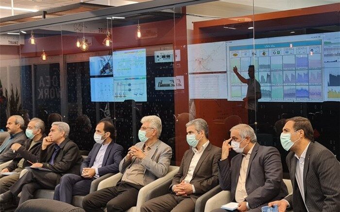 بازدید شورای مدیران آموزش متوسطه از مرکز مانیتورینگ همراه اول