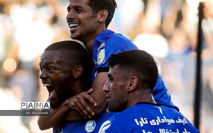 بررسی قراردادهای بازیکنان، عوامل تیم و حامیان مالی باشگاه استقلال