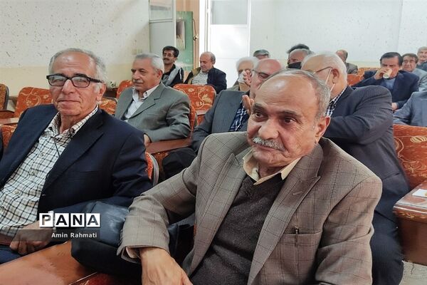 برگزاری مراسم گردهمایی فارغ‌التحصیلان و اساتید هنرستان ماندگار نمونه دولتی طالقانی شیراز