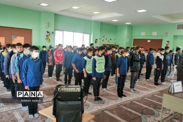 برگزاری جلسه بصیرتی پدافند غیرعامل‌ در مدرسه امام حسین(ع) رودهن