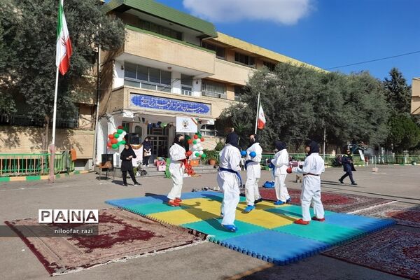 المپیاد ورزشی در دبیرستان الزهراء ساری