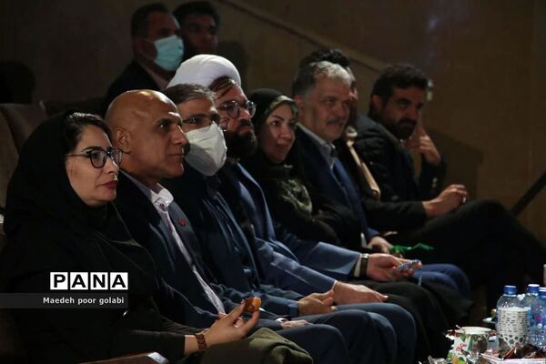 تجلیل از مدال‌آوران شمشیرباز اردکانی