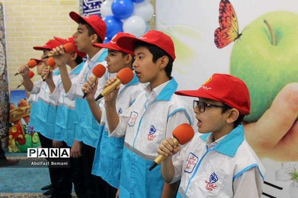 افتتاح طرح سفیران سلامت دانش‌آموزی در مدرسه شهید فخری‌زاده قم