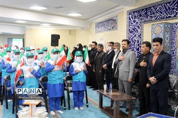 افتتاح طرح سفیران سلامت دانش‌آموزی در مدرسه شهید فخری‌زاده قم