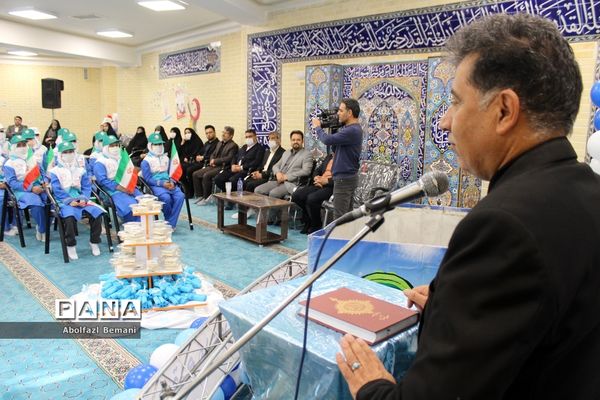 افتتاح طرح سفیران سلامت دانش‌آموزی در مدرسه شهید فخری‌زاده قم