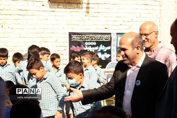 برگزاری انتخابات شورای دانش‌آموزی در دبستان ۱۵ خرداد شهر گله‌دار استان فارس