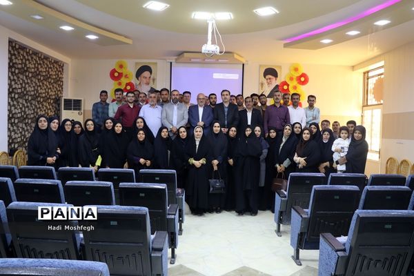 نشست‌ مدیران و کارشناسان کانون‌های فرهنگی تربیتی قطب جنوب فارس