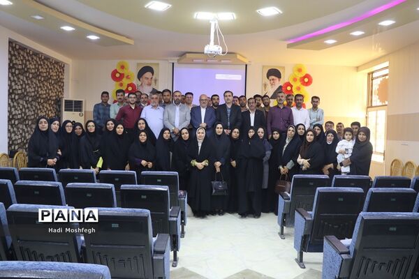 نشست‌ مدیران و کارشناسان کانون‌های فرهنگی تربیتی قطب جنوب فارس