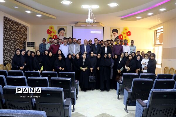 نشست‌ مدیران و کارشناسان کانون‌های فرهنگی تربیتی قطب جنوب فارس