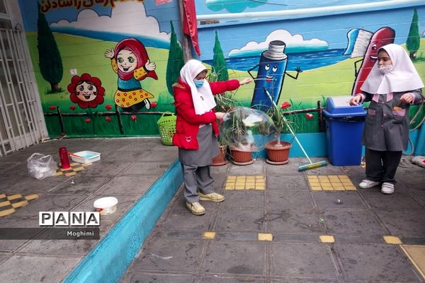 مسابقه ساخت حباب در دبستان نیایش منطقه ۱۳