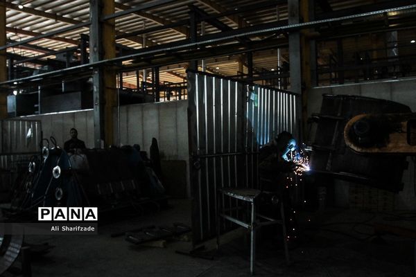 آیین واگذاری ۵۰۰ دستگاه اتوبوس شهری و ۵۰ بیل مکانیکی