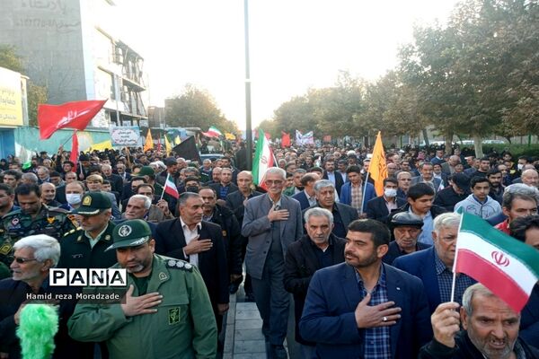 تشییع باشکوه شهید بسیجی مدافع امنیت حسن براتی در کاشمر