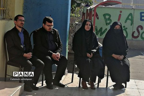 افتتاح کتابخانه دانش‌آموزی در شهرستان قرچک