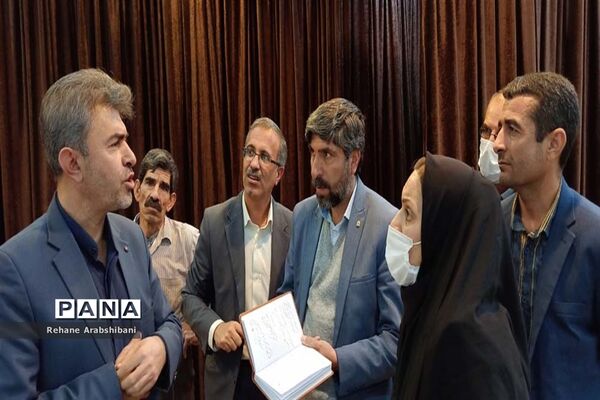 جلسه اداره سلامت و بهداشت اداره کل آموزش و پرورش فارس با مدیران  مدارس و مراقبان بهداشت‌ آباده