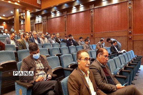 اولین نشست سراسری مدیران مدارس ناحیه۶ مشهد