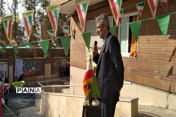 برگزاری انتخابات شورای دانش‌آموزی درآموزشگاه شهید‌زارع ناحیه ۳ کرج