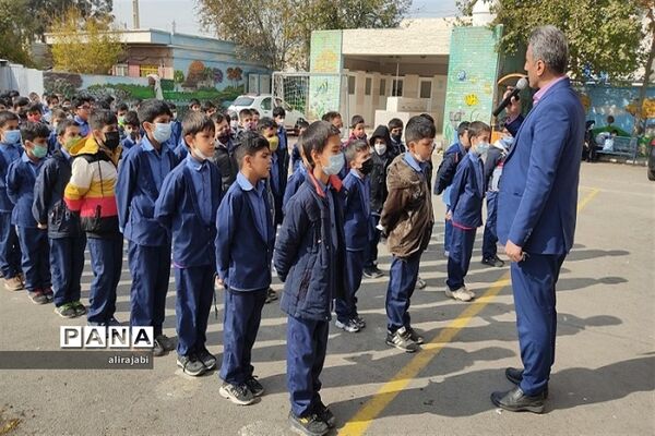 برگزاری انتخابات شورای دانش‌آموزی دبستان پسرانه اولیای شیرازی