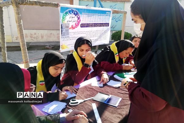 انتخابات شورای دانش‌آموزی در دبیرستان مائده گلوگاه