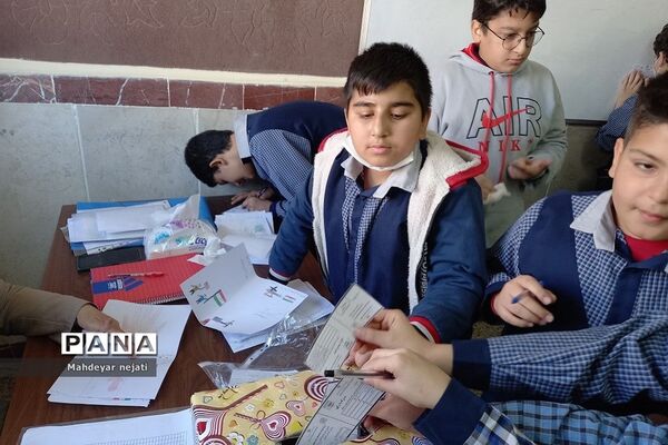 برگزاری انتخابات شورای دانش‌آموزی در دبستان ایمان رودهن