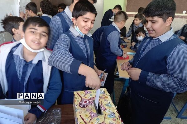 برگزاری انتخابات شورای دانش‌آموزی در دبستان ایمان رودهن