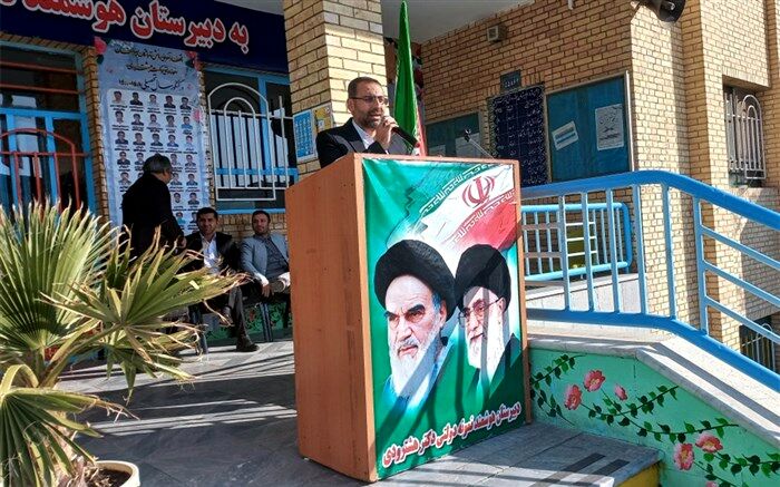 شرکت در انتخابات شورای دانش‌آموزی، لازمه یادگیری رعایت و احترام به قانون مدنی است