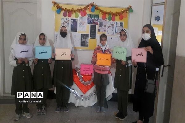 انتخابات شورای دانش‌آموزی درآموزشگاه الله اکبر اسلامشهر