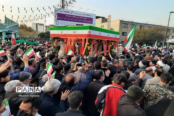 مراسم تشییع پیکر شهید حسن براتی در مشهد مقدس