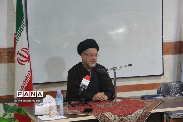 نشست مجمع استعدادهای درخشان شهید‌بهشتی ناحیه یک شهرری
