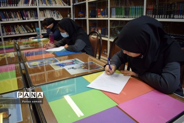 حال و هوای هفته کتاب و کتابخوانی در دبیرستان فرهنگ دختران منطقه ۱۳