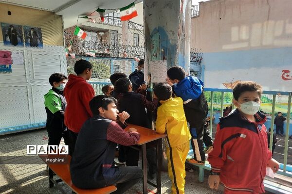 برگزاری انتخابات شورای دانش‌آموزی دبستان میرمطهری منطقه ۱۳