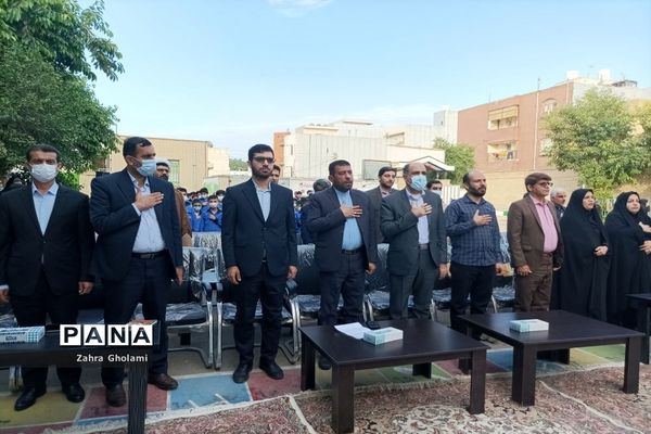 زنگ هفته کتاب و کتابخوانی در مدارس استان بوشهر نواخته شد