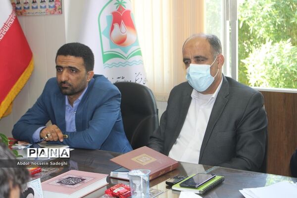 جلسه شورای برنامه‌ریزی اردوگاه‌های دانش‌آموزی استان بوشهر