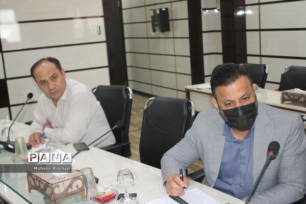 دومین نشست کمیته استانی مانور سراسری  زلزله و ایمنی  سازمان دانش‌آموزی استان بوشهر