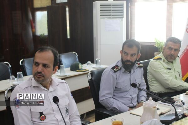 دومین نشست کمیته استانی مانور سراسری  زلزله و ایمنی  سازمان دانش‌آموزی استان بوشهر