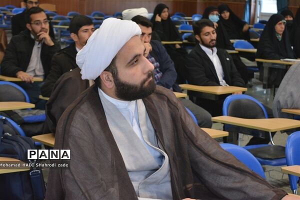 اولین جلسه توجیهی مربیان طرح امین و سرباز طلبه‌ها