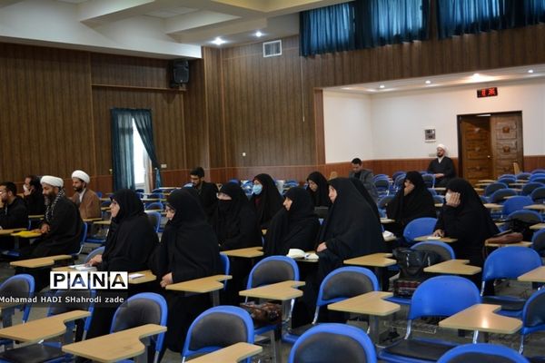 اولین جلسه توجیهی مربیان طرح امین و سرباز طلبه‌ها