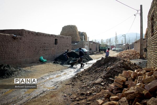 عملیات بازسازی و احداث واحدهای مسکونی مناطق زلزله زده خوی